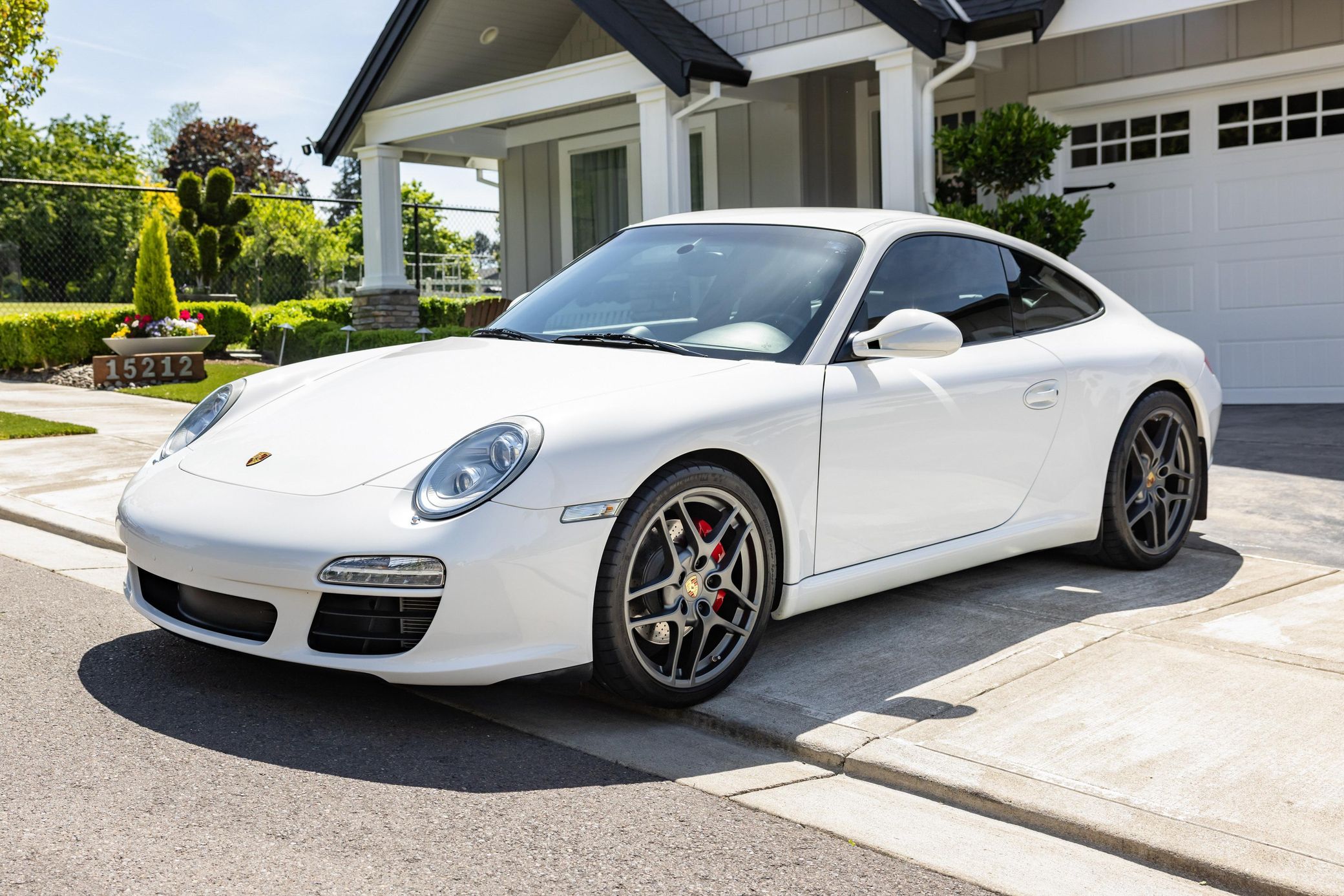 PORSCHE 911